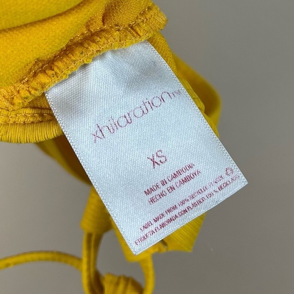 Target Xhilaration Size XS Mustard Yellow Sporty Bikini Top Ribbed Boho Deep V - Picture 4 of 6